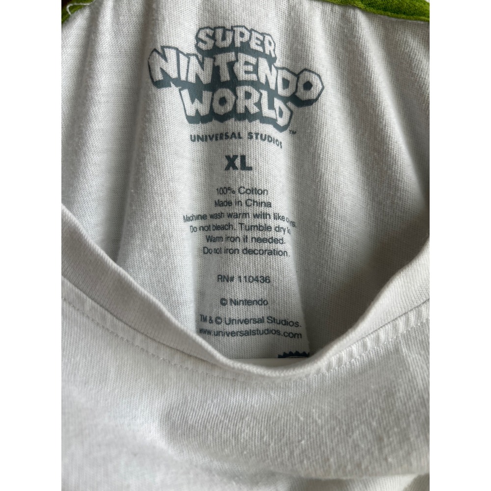 Super Nintendo World Universal Studios White Yoshi Graphic T-Shirt Mens XL - Picture 2 of 14